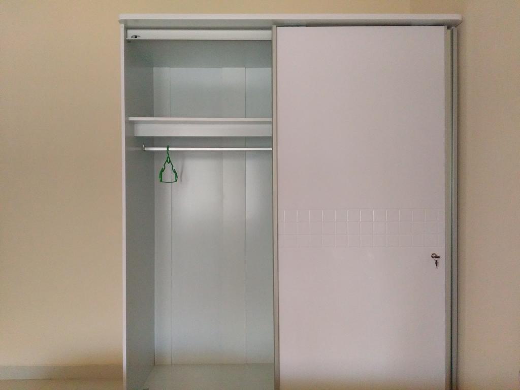 Jasmine Park Guest House Semarang Bagian luar foto