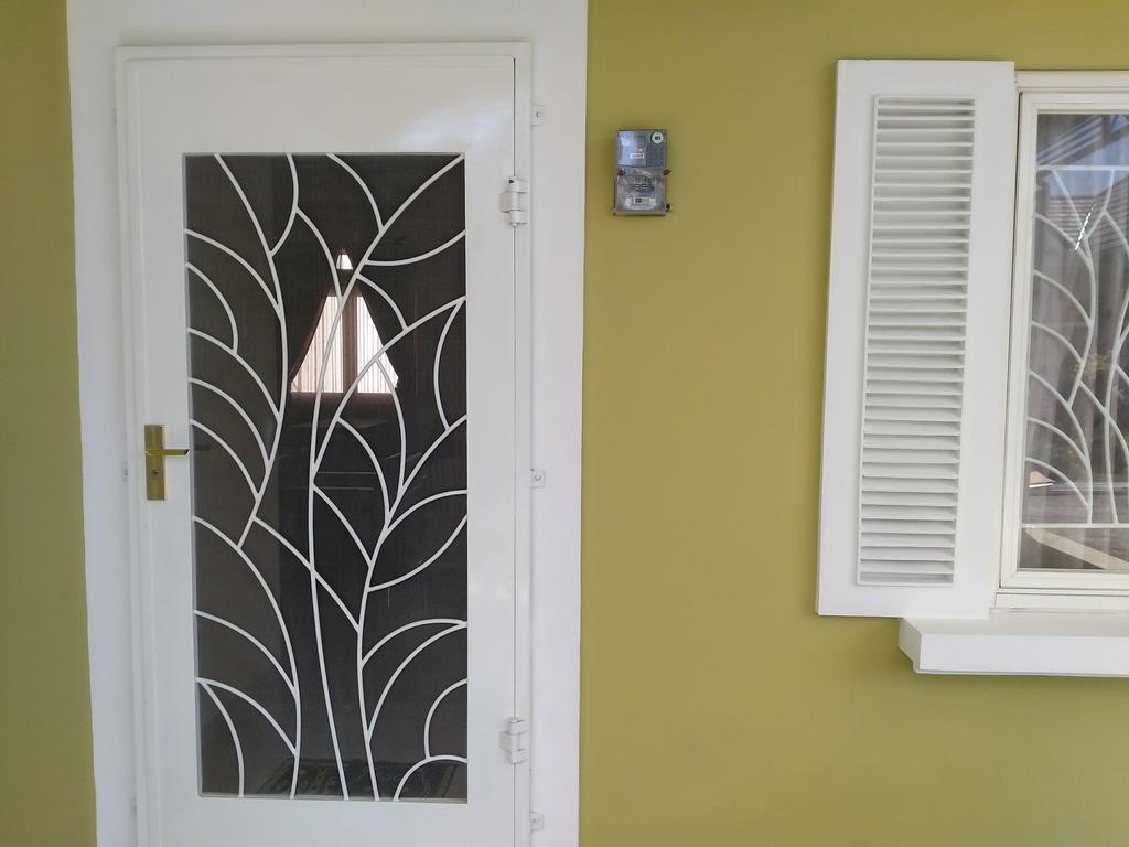 Jasmine Park Guest House Semarang Bagian luar foto